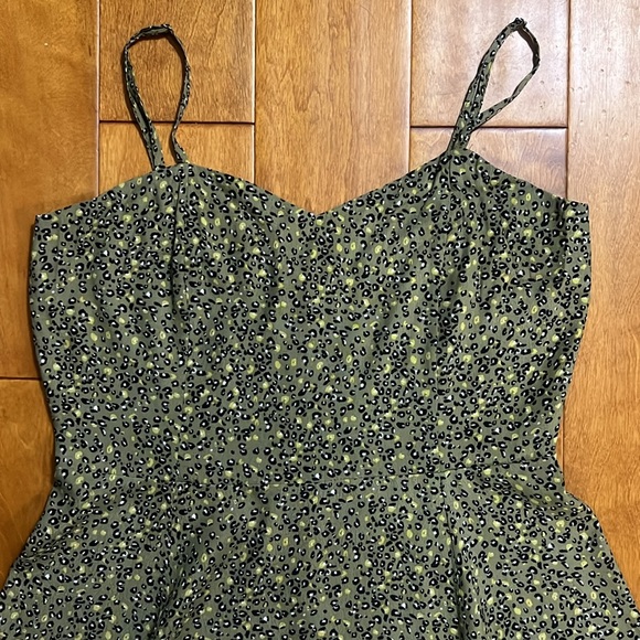 Calvin Klein Jeans Olive Green Leopard Print Mini Dress Size S Fairy Boho Casual - Picture 3 of 13